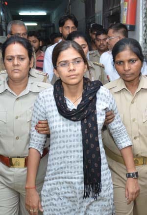 Student President at the hospital , the other fled Ansnkari