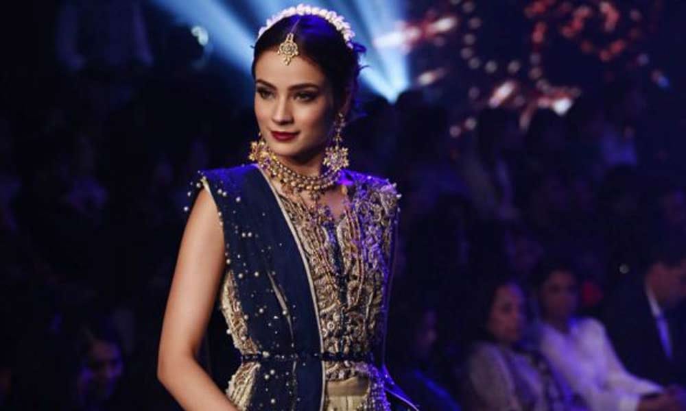 bridal fashion show in pakistan