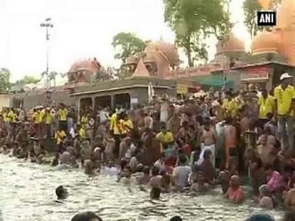 Pilgrims take holy dip at Simhasth Kumbh Mela