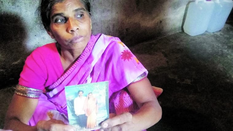 Man charred to death in pune, onlookers film him on phones