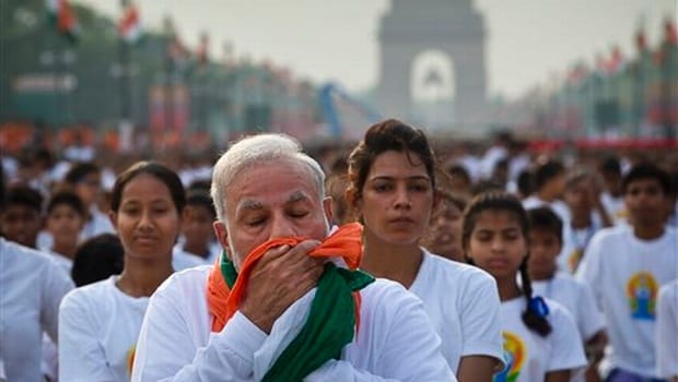 Hearing against Modi, accused of insulting the national flag