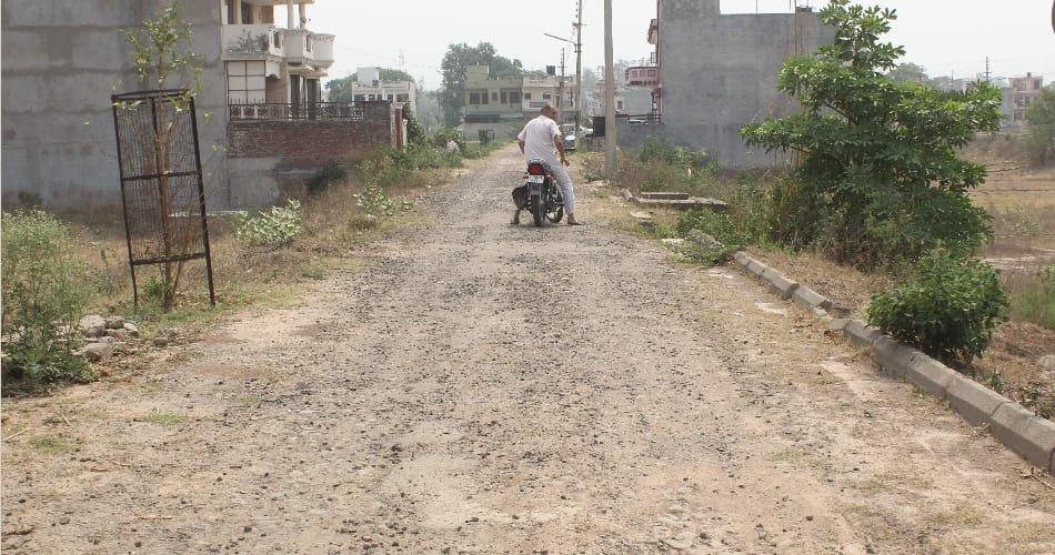 panchkula, sector-28, road not recarpeted 13 yaers in panchkula