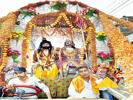 The procession was led by you and draw