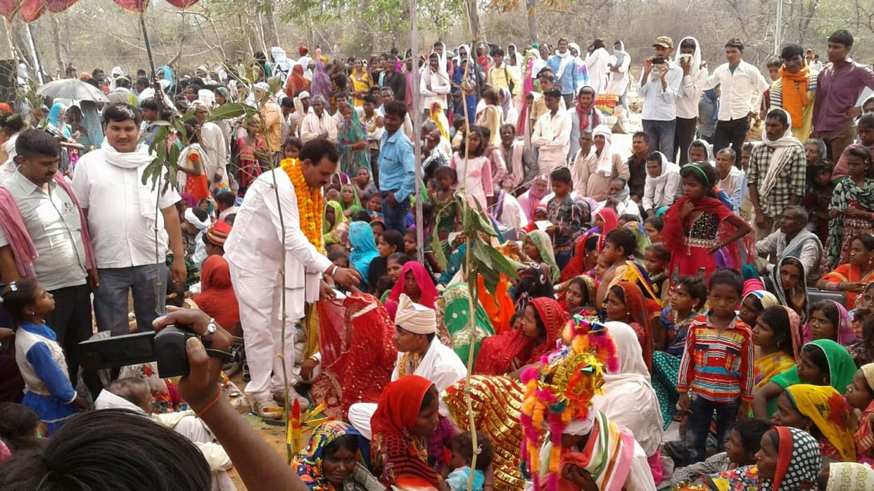 The marriage of 51 poor girls