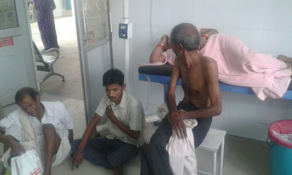 tempo accident near sitapur road