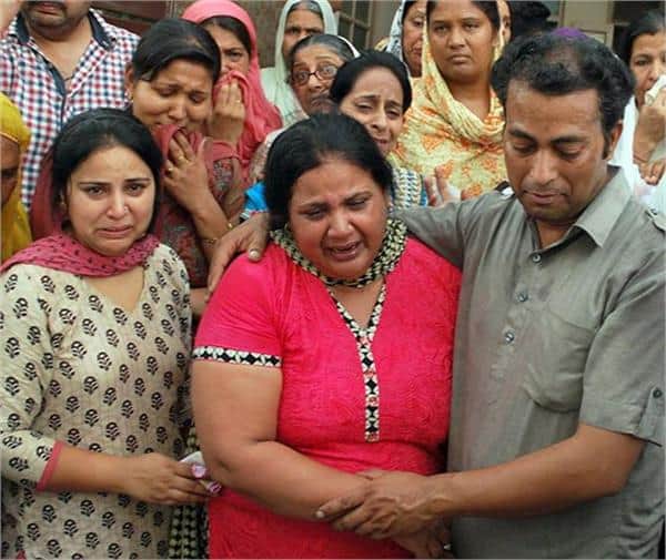 accident, himachal accident, amritsar people died, amritsar peole funral, amritsar