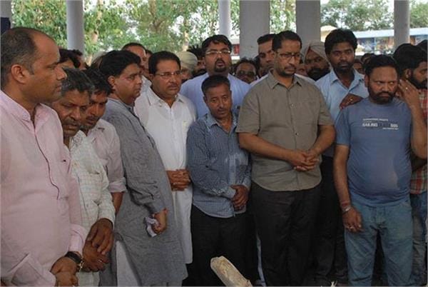 accident, himachal accident, amritsar people died, amritsar peole funral, amritsar