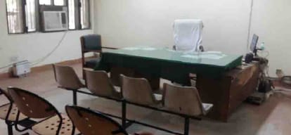 officers absent in govt offices 