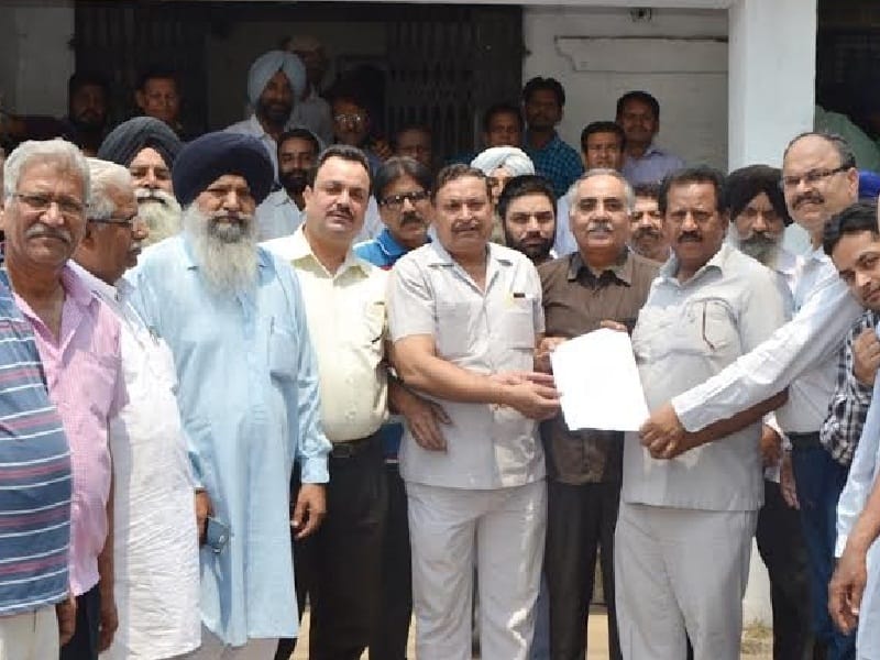 congress protest, gurdaspur protest, protest against badal family, gurdaspur, amritsar