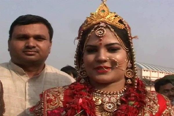unique marriage, farmer son marriage, farmer son going helecoptor, bride shocked, narnaul, haryana