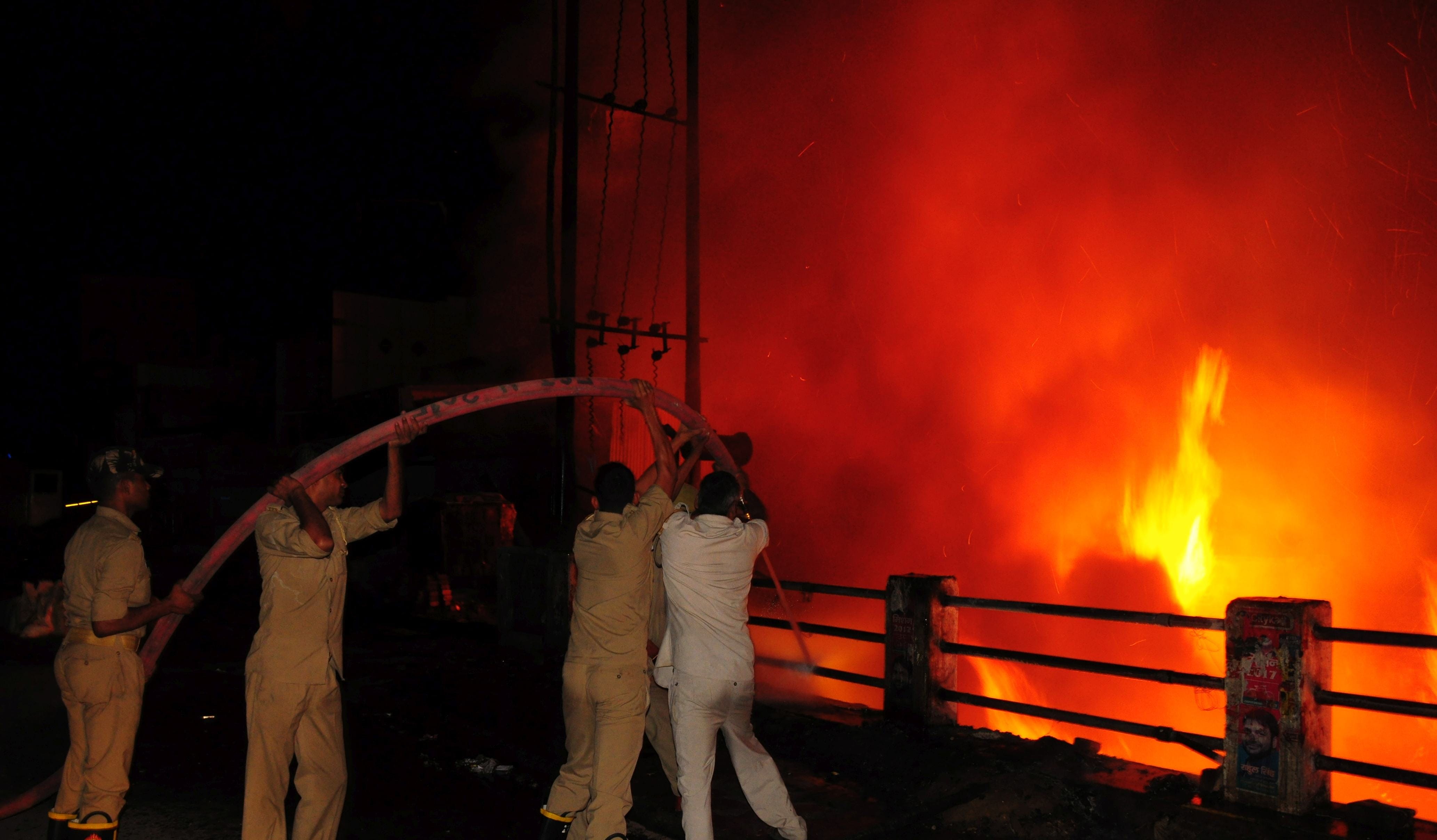 transformer short circuit leads fire accident in lucknow