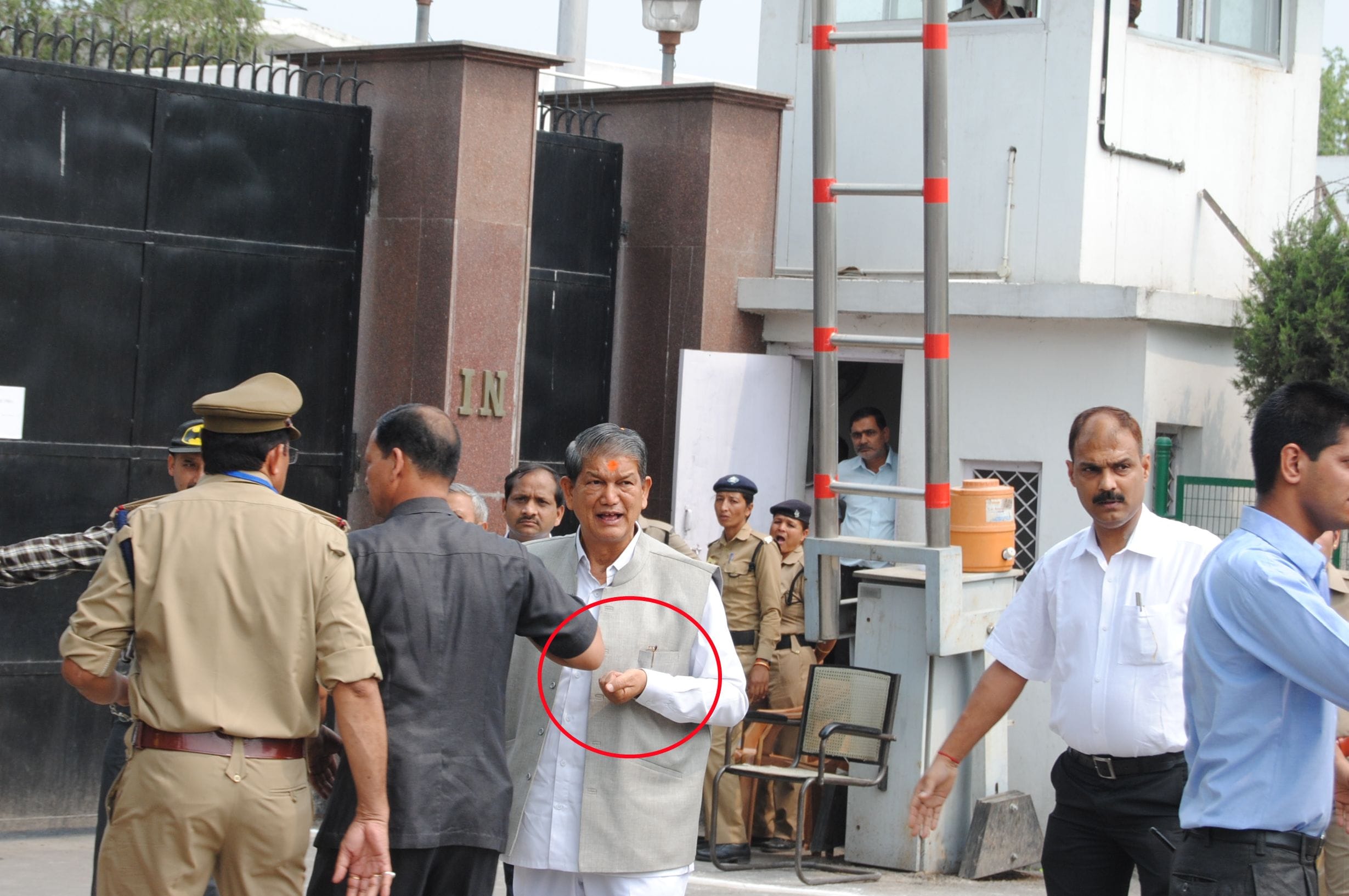 for winning harish rawat took help of magic