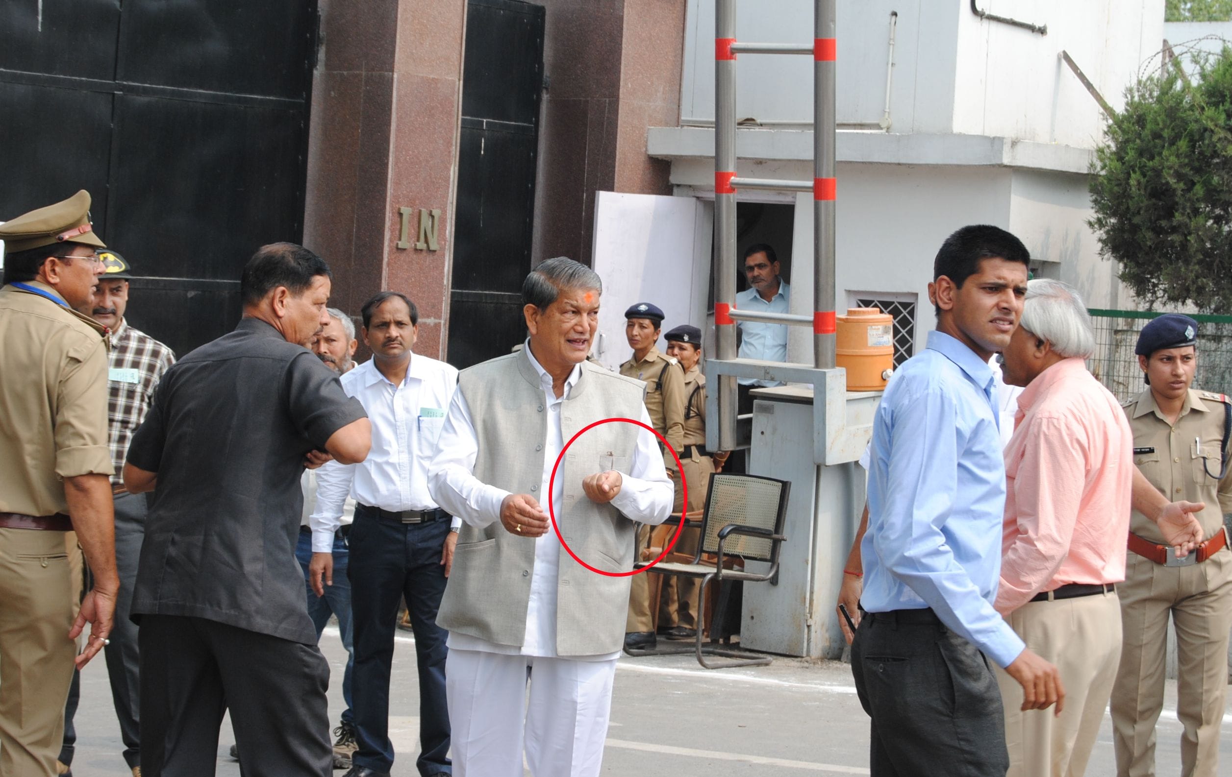 for winning harish rawat took help of magic