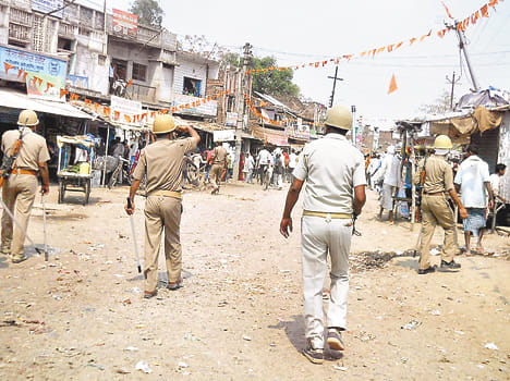 Banda police and farmers clash, several injured