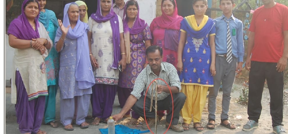 snake comes out of water tap at hamirpur.