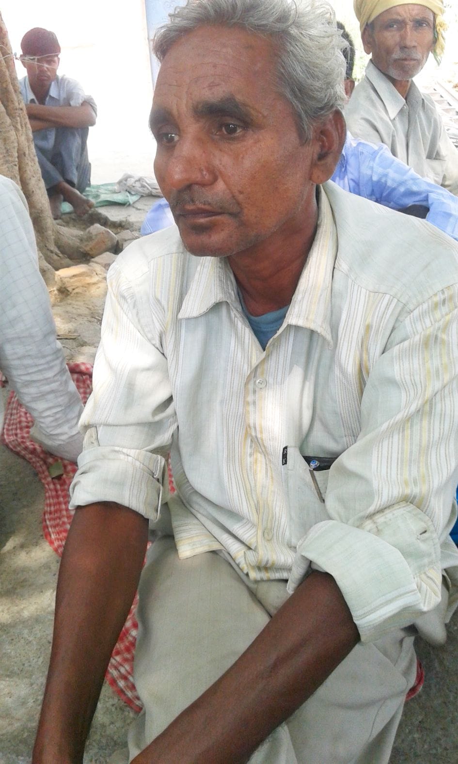 man died hanging from noose