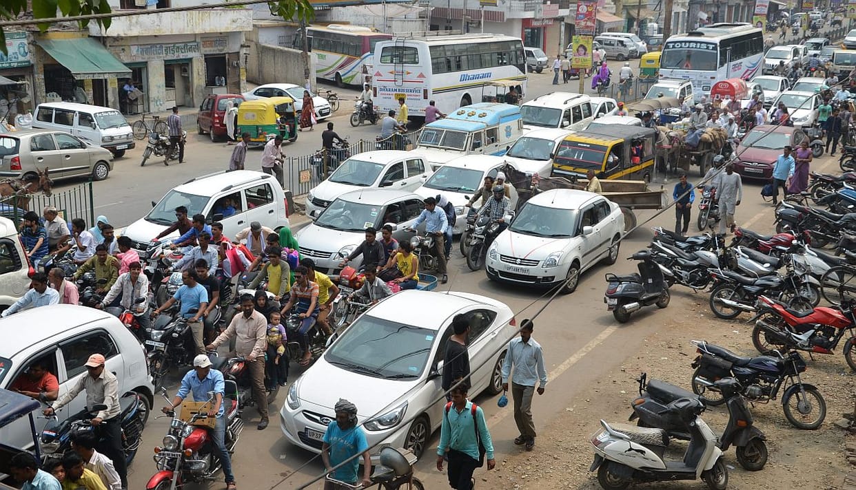 Stopping the operations of diesel vehicles older than seven years