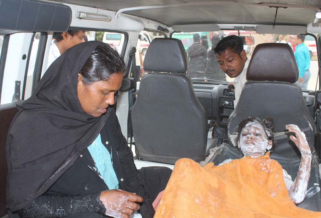 Explosion in fireworks factory, four killed.