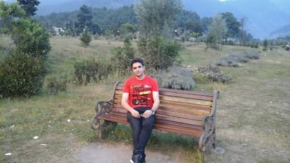 athar aamir Ul Shafi Khan from Jammu and Kashmir comes second