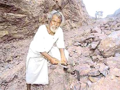 meet mountain men of chhattisgarh