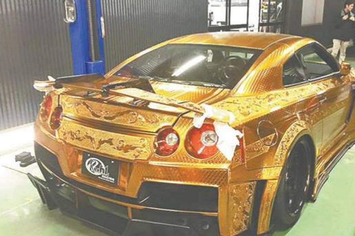 Gold car mesmerizing car lovers at Dubai Auto Epo