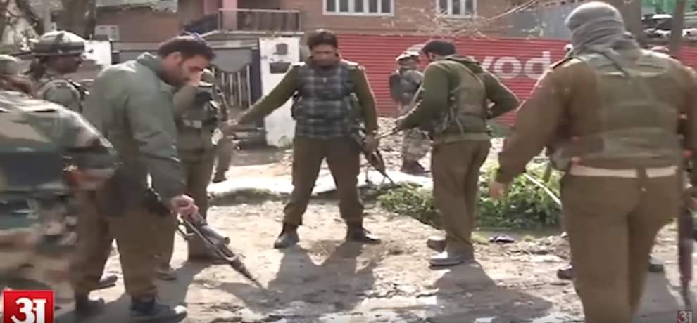 ग्रेनेड धमाका