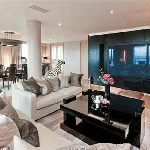 to live in a million pound penthouse for free