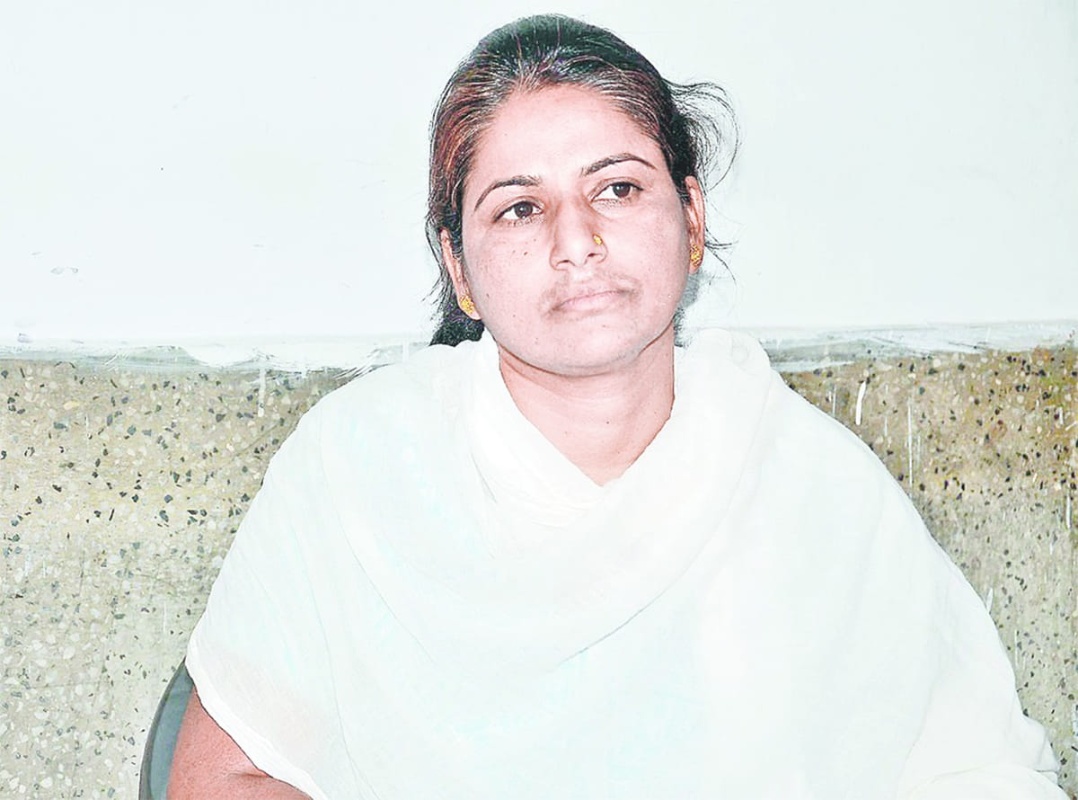 arrest warrant issued against manorama devi