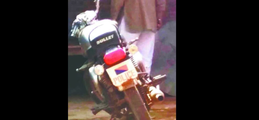 police man violating traffic rules