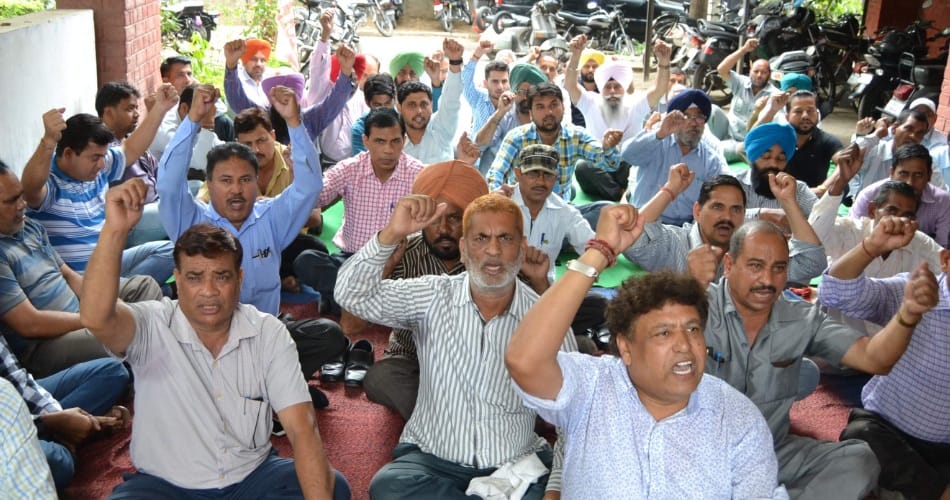 case registered against protestors of power problem