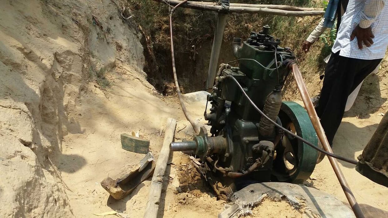 Pumping sets wheel broken, farmer 's death