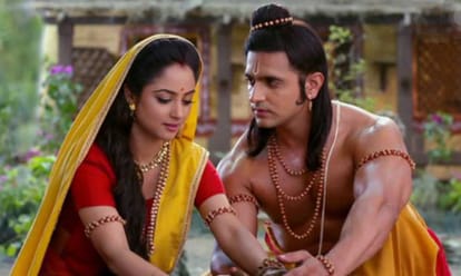 madirakshi mundle faint on siya ke ram set