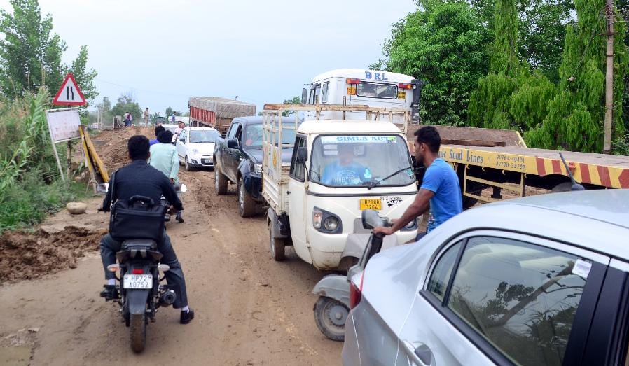 Traffic jam in Jhalera