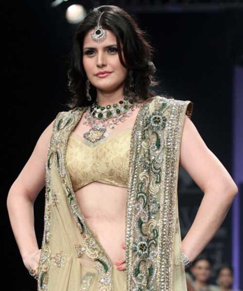 Kangana Ranaut replaced by Zarine khan in Divine lovers
