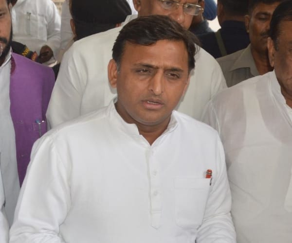 SP wins in UP bypoll.