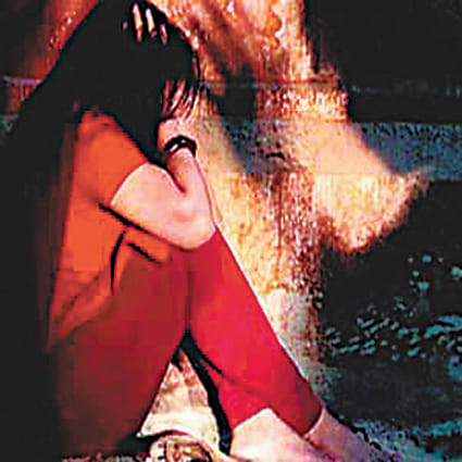Sohdon upset female police