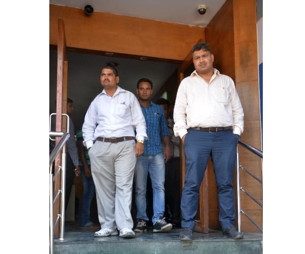  Big loot in Lucknow.