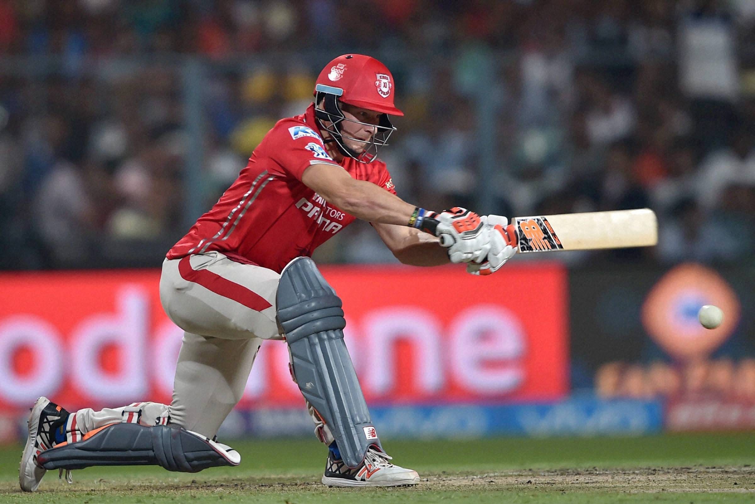 david miller driving auto rikshaw while play for KXIP in IPL 2019