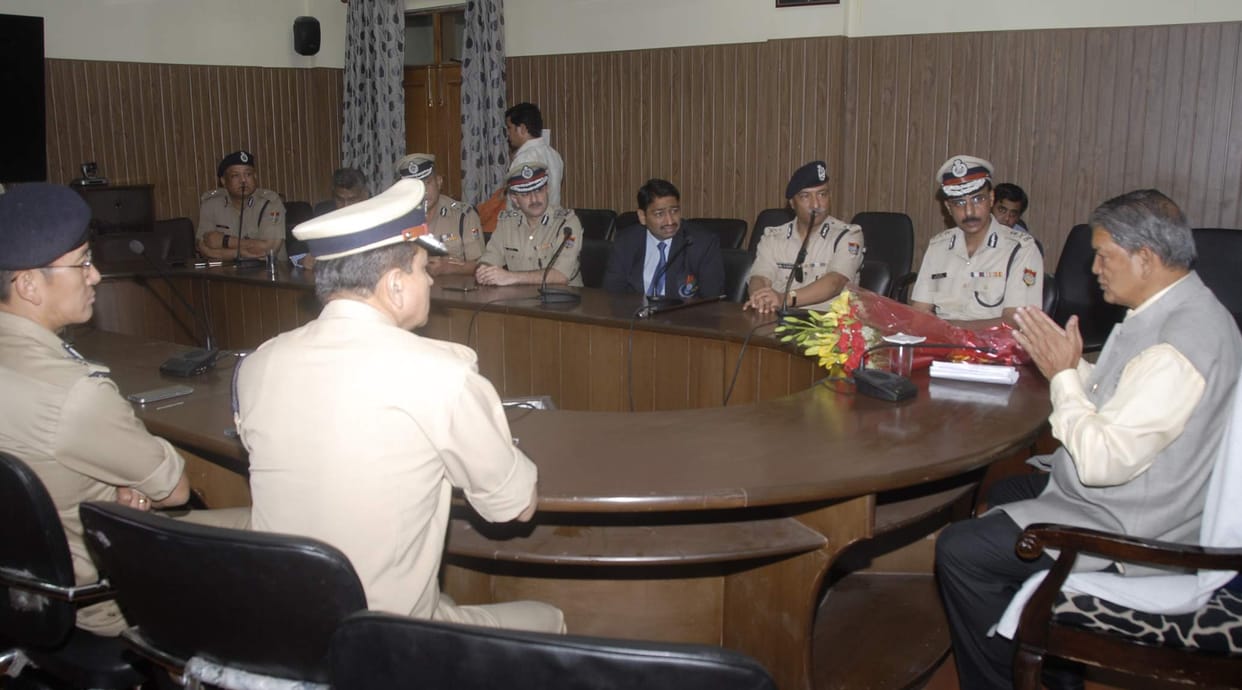 harish rawat said to officer, i have no more time.