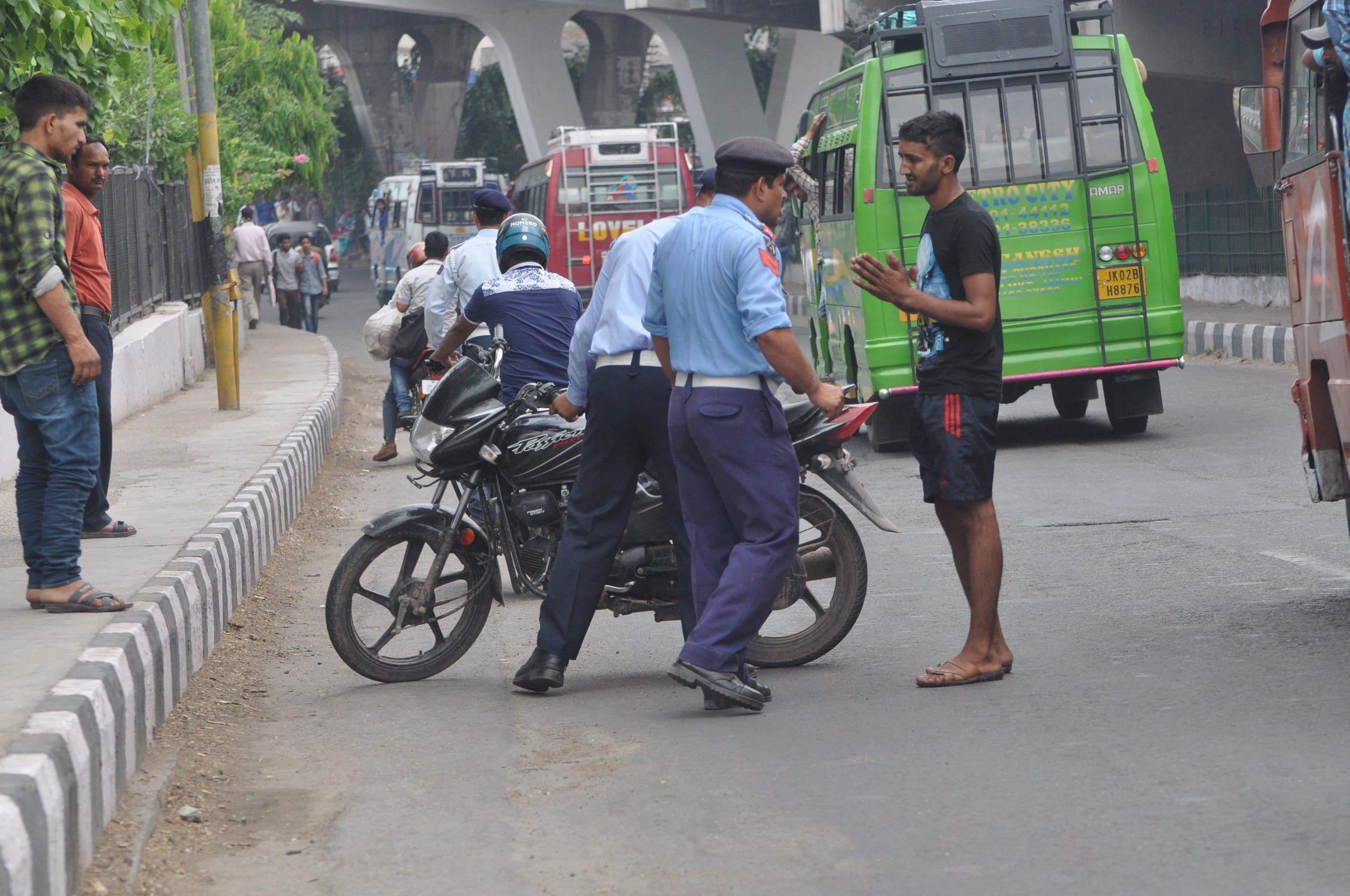 use digital locker, without driving licence you will be able to drive