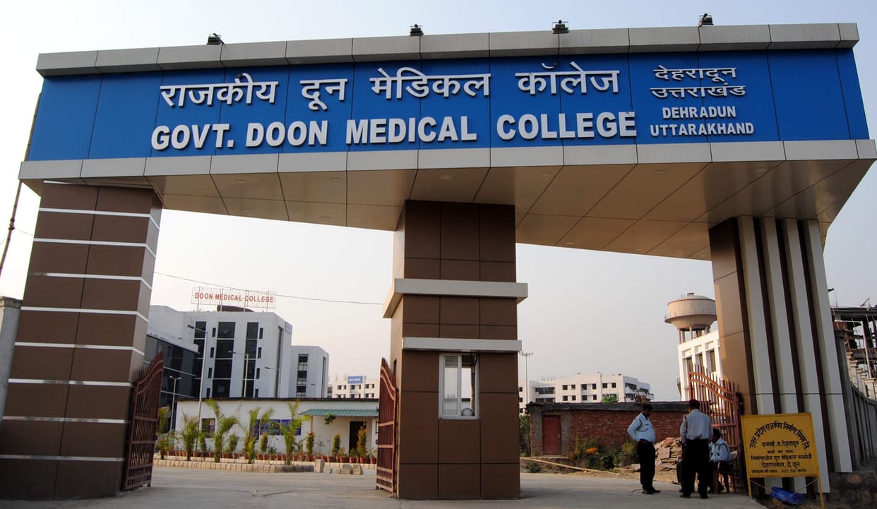 Doon Medical College s female doctor accuses secretary s wife of misbehavior