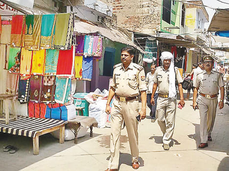 The police began to remove encroachments homework