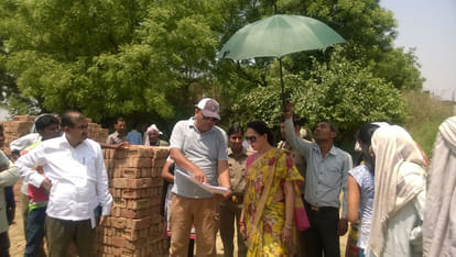 Hema Malini in Mathura Raval village.
