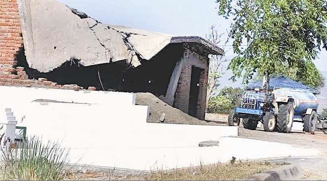 Panchkula, Illegal construction, Dropping, Against, Protesting