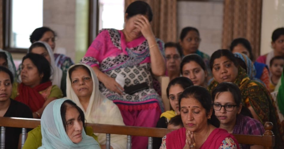 mournfull devotees of baba hardev singh, baba hardev singh no more, nirankari mission