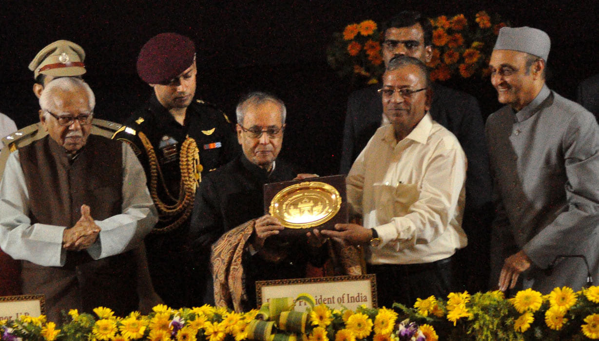 President Pranab Mukherjee tours in Varanasi.