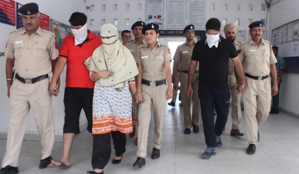 robbery of 14 crore in forever diamond showroom, 3 accused arrested