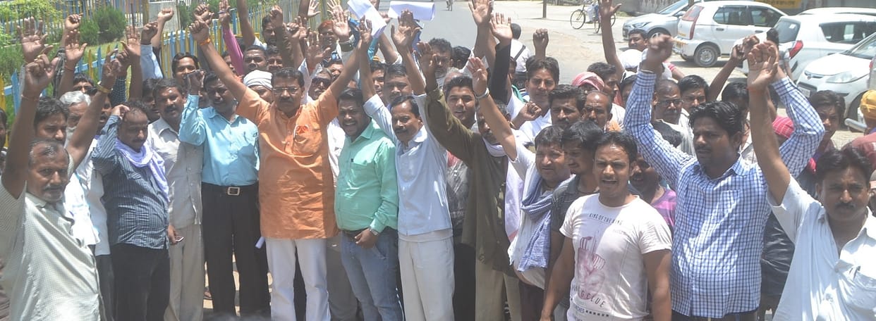 vaalmeeki samaaj ke logon ne nikaala juloos