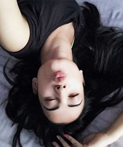 Sonal Chauhan's secret admirer sending 1000 roses everyday to her