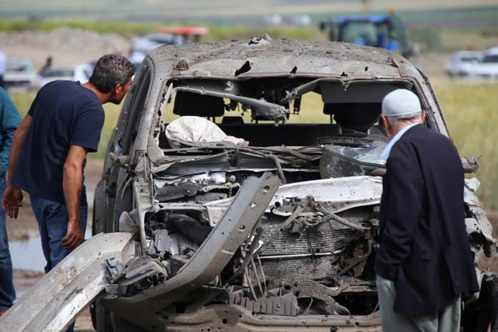 Eight Turkish soldiers, 21 militants killed as violence widens in southeast
